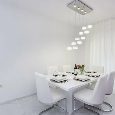Apartment Perla