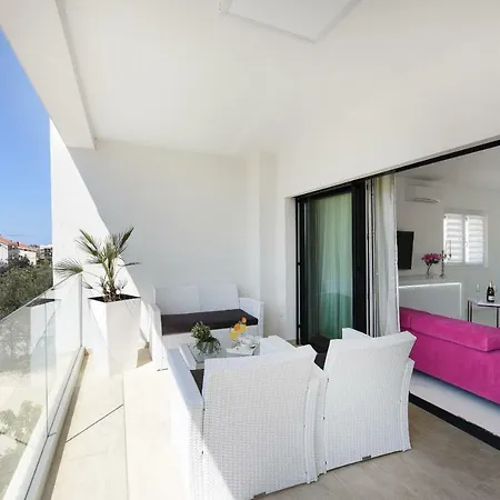 Apartment Perla