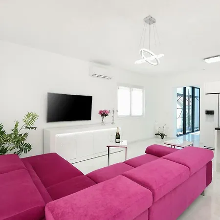 Perla Apartment *