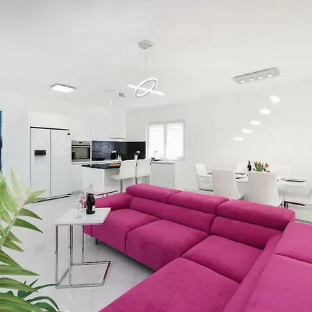 Perla Apartment *